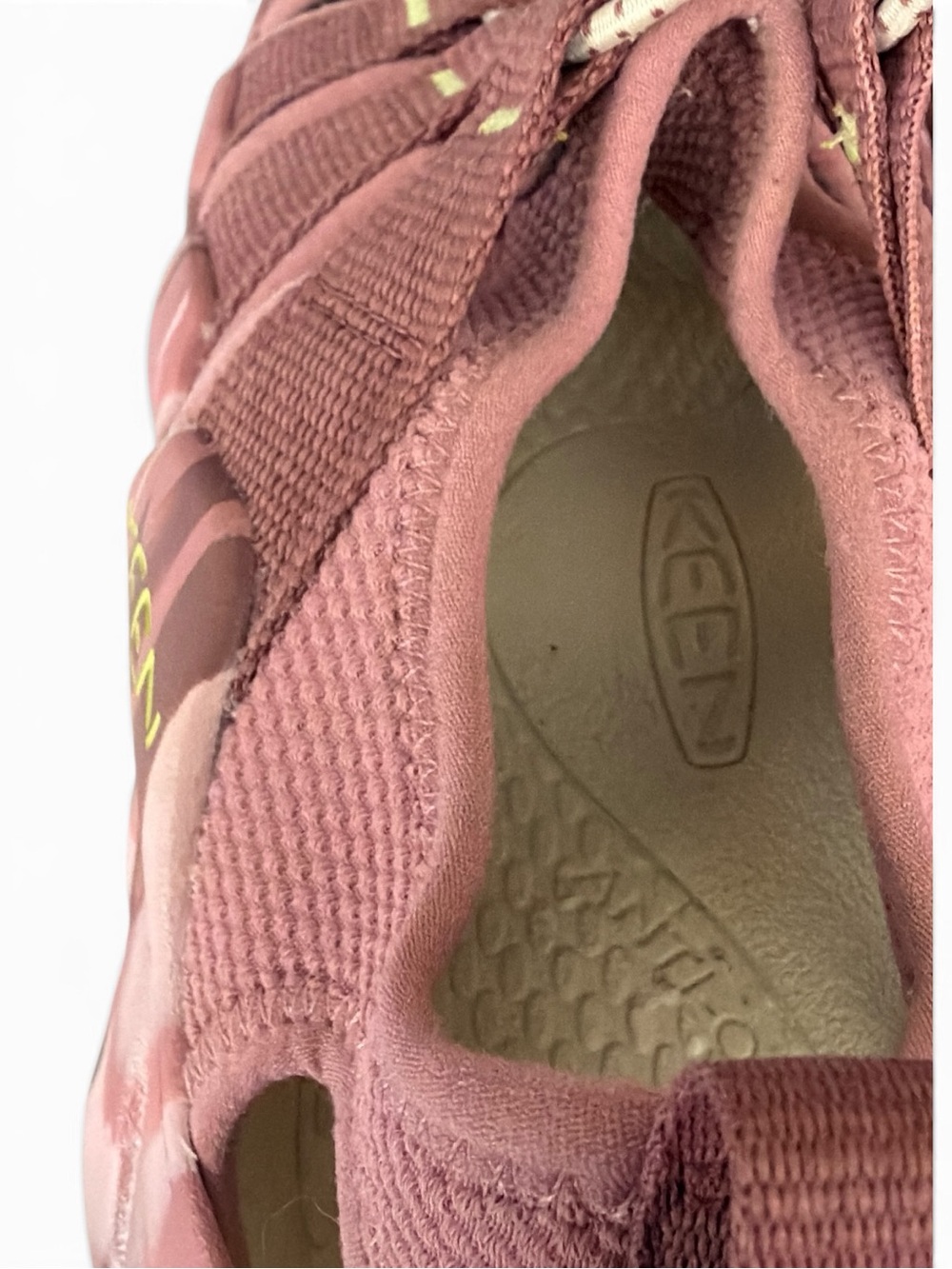 KEEN Newport H2 Women’s Pink Camo Water Hiking Sandals Size 8.5 Like New - Picture 14 of 16